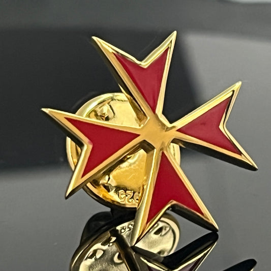 Épingle de Revers Croix des Templiers : Émail Rouge et Plaqué Or (Rite Écossais)