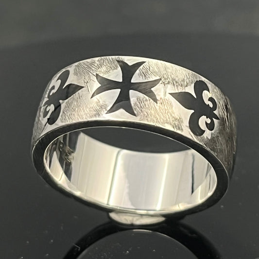Templerkreuz-Ring: Sterlingsilber Oxidiertes Kreuz, Fleur-de-Lis