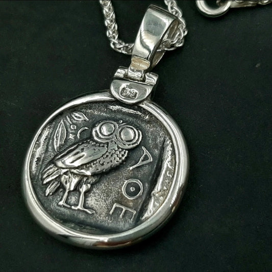 Collar de plata Búho de Atenea, moneda griega antigua