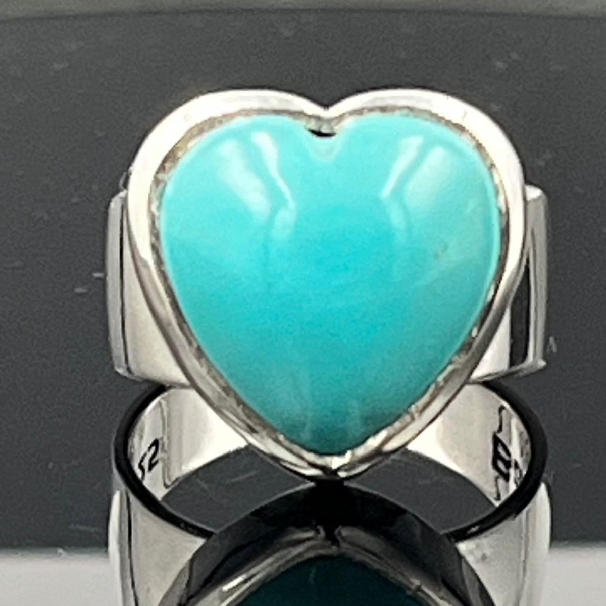 Anillo de Corazón Turquesa: Piedra de Arizona Hecha a Mano - Plata de Ley