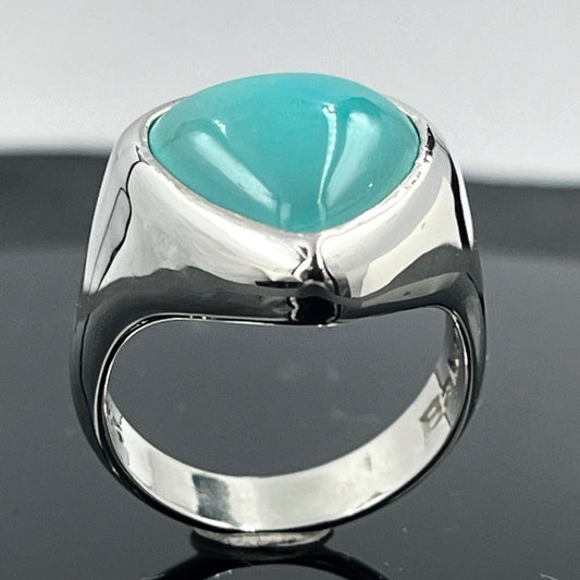 Heart Turquoise Sterling Silver Ring: Arizona Cabochon