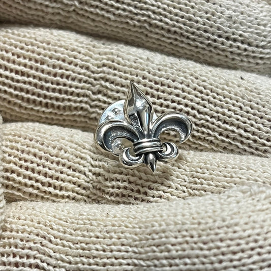 Pin de solapa Flor de lis de plata de ley: masónico, estilo medieval, accesorio de caballero