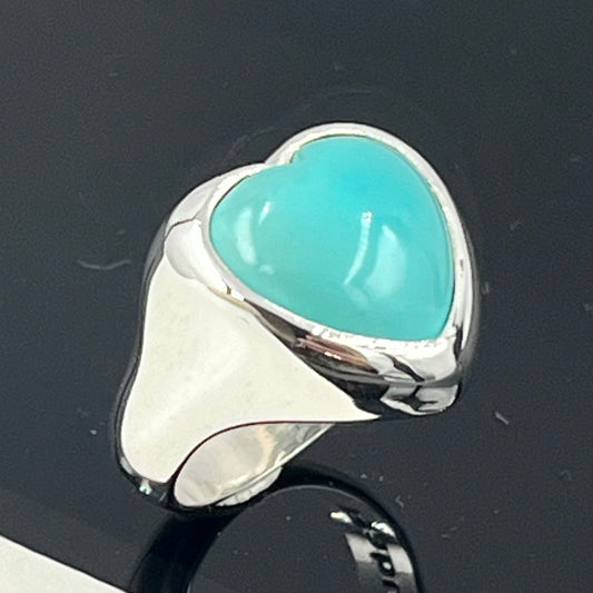 Heart Turquoise Sterling Silver Ring: Arizona Cabochon