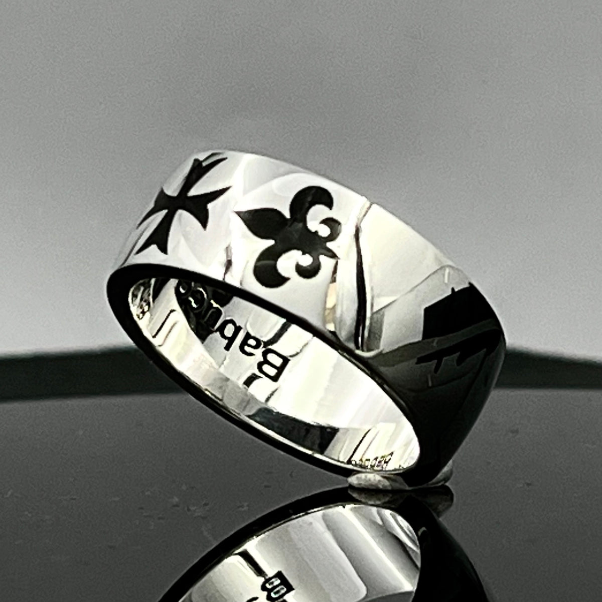 Templerkreuz-Ring: Sterlingsilber Cercelée-Kreuz, Fleur-de-Lis