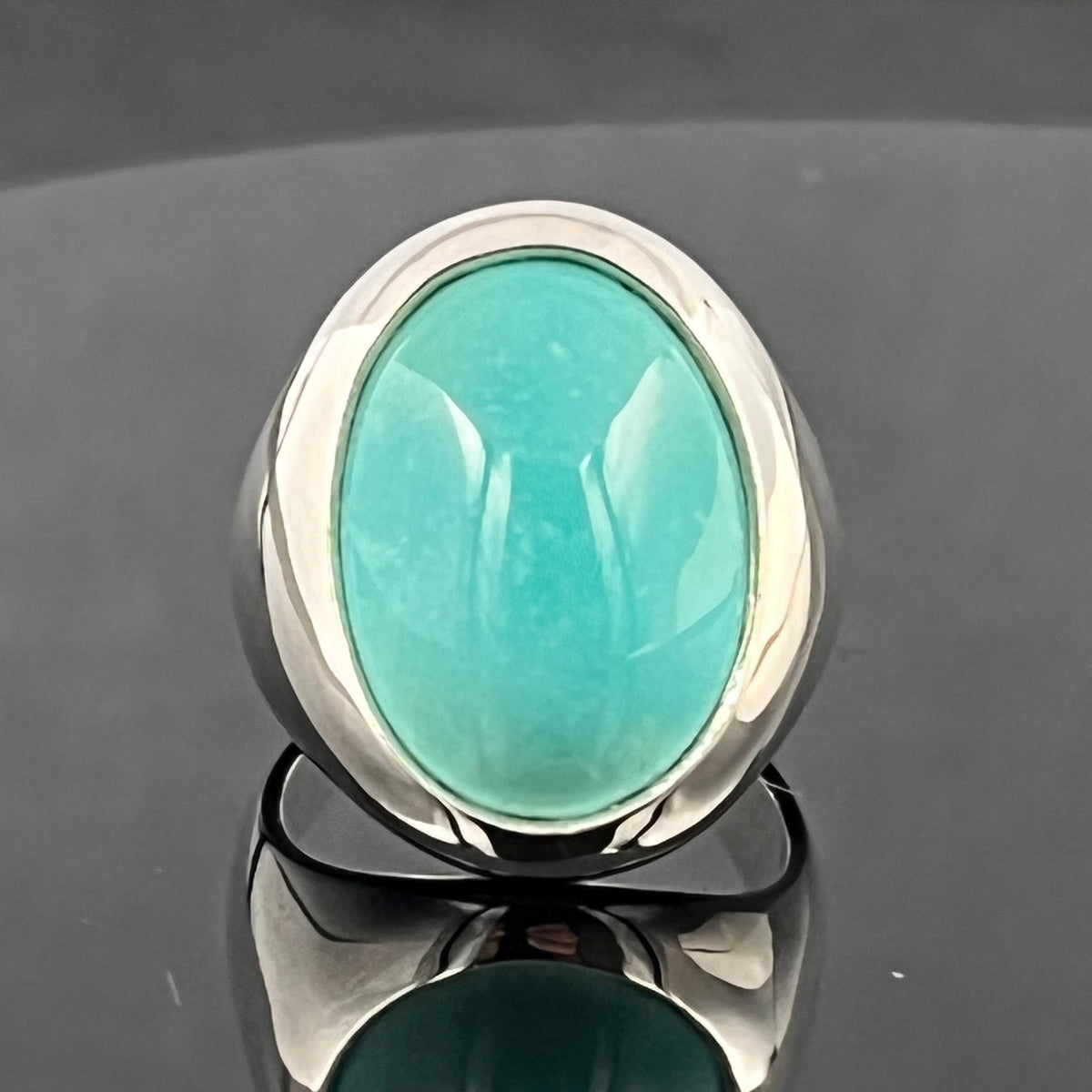 Oval Turquoise Sterling Silver Ring: Natural Arizona Cabochon