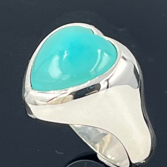Heart Turquoise Sterling Silver Ring: Arizona Cabochon
