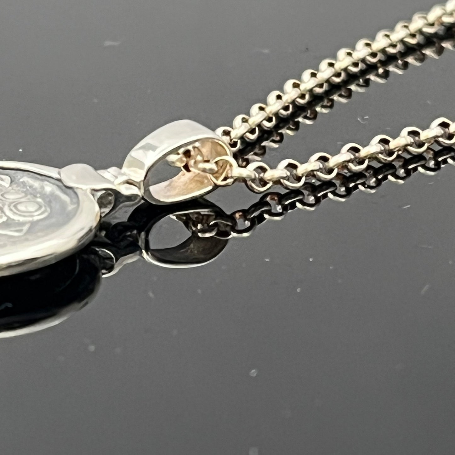 Collar de plata Búho de Atenea, moneda griega antigua