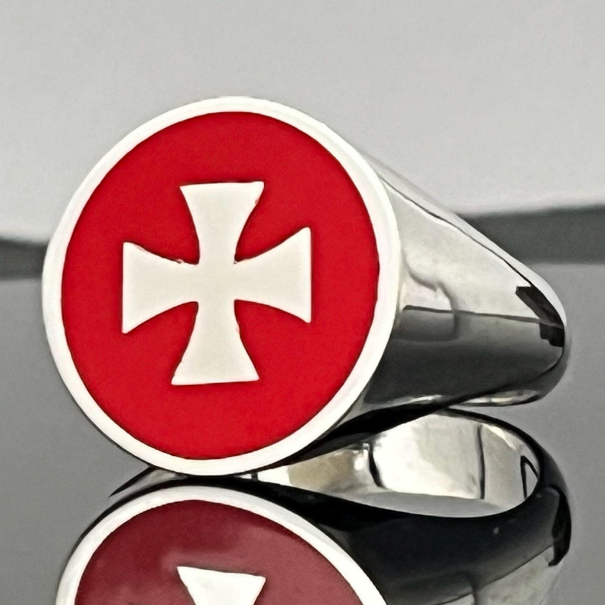 Maltese Templar Cross Ring: Sterling Silver, Red Enamel, Solid Chevalier. — 3