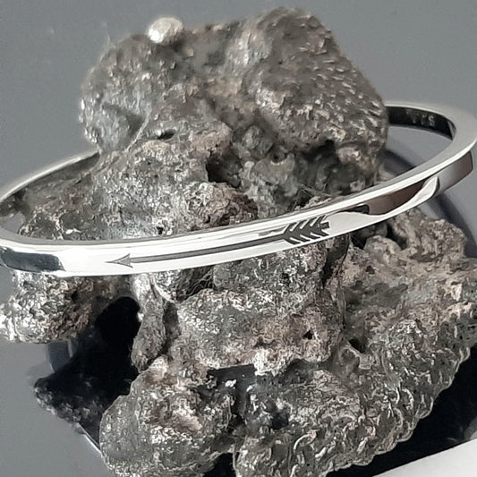 Sterling Silver Arrow Cuff Bangle: Minimalist Geometric Design — 4